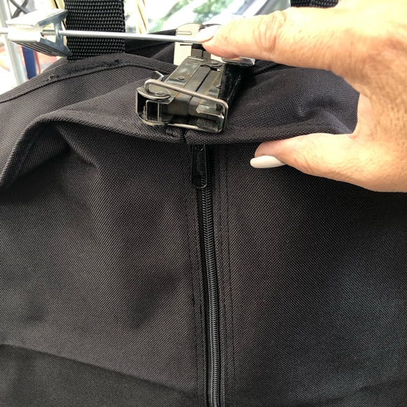 Heavy duty Garment Bag - Picture 2 of 9